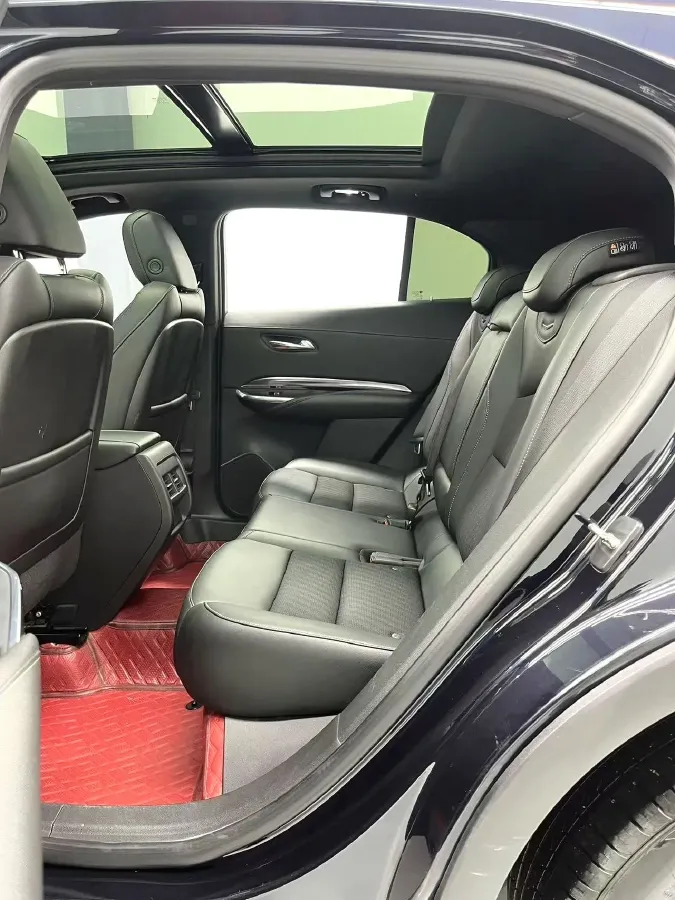 2020 Cadillac XT4 2.0T 237HP L4 9AT,autocango,china used car exporter,china ev exporter,chinese used car exporter,chinese used ev exporter