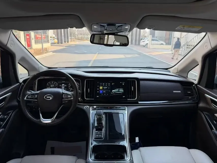 2021 GAC Trumpchi M8 2.0T 252HP L4 8AT,autocango,china used car exporter,china ev exporter,chinese used car exporter,chinese used ev exporter