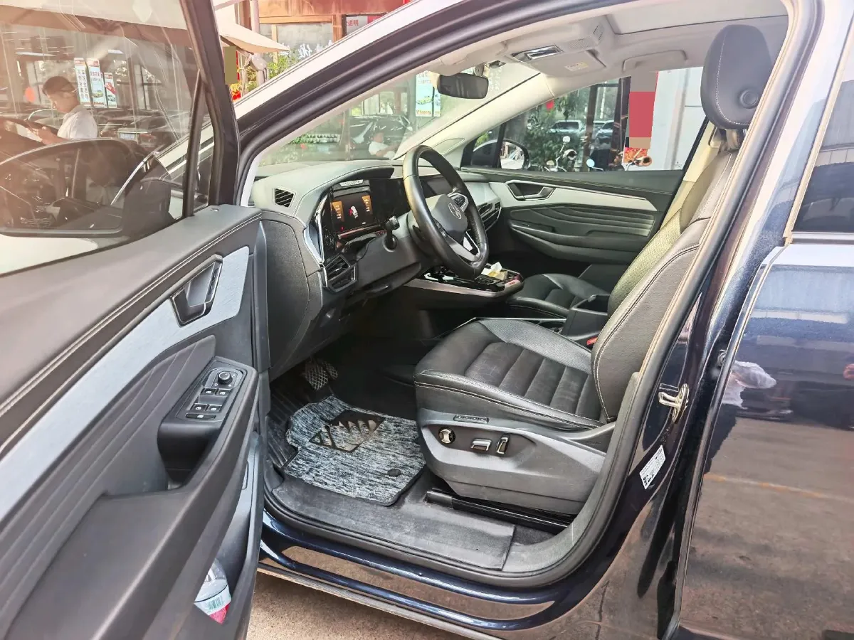 2021 Volkswagen Talagon 2.0T 220HP L4 7DCT,autocango,china used car exporter,china ev exporter,chinese used car exporter,chinese used ev exporter