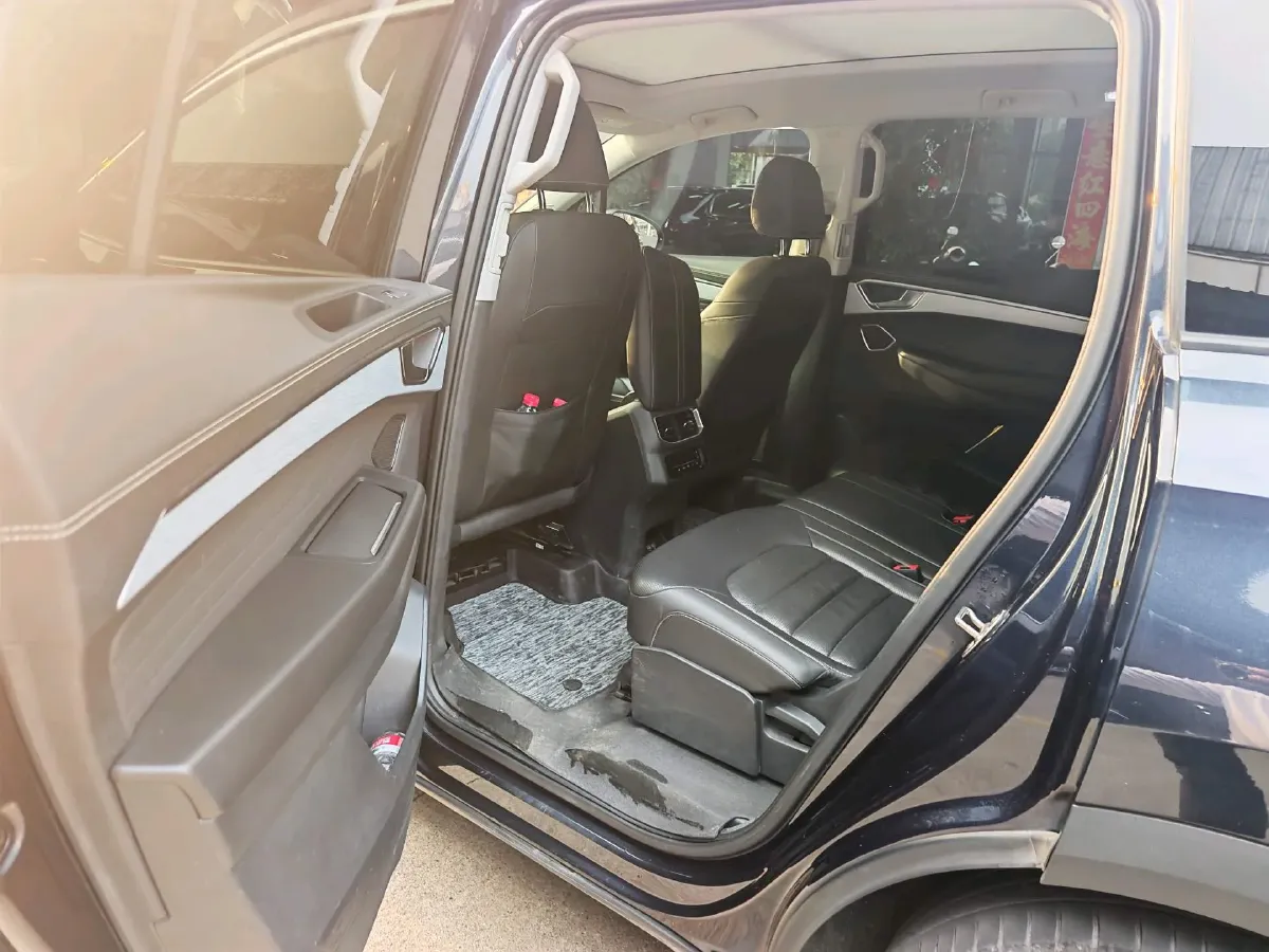 2021 Volkswagen Talagon 2.0T 220HP L4 7DCT,autocango,china used car exporter,china ev exporter,chinese used car exporter,chinese used ev exporter