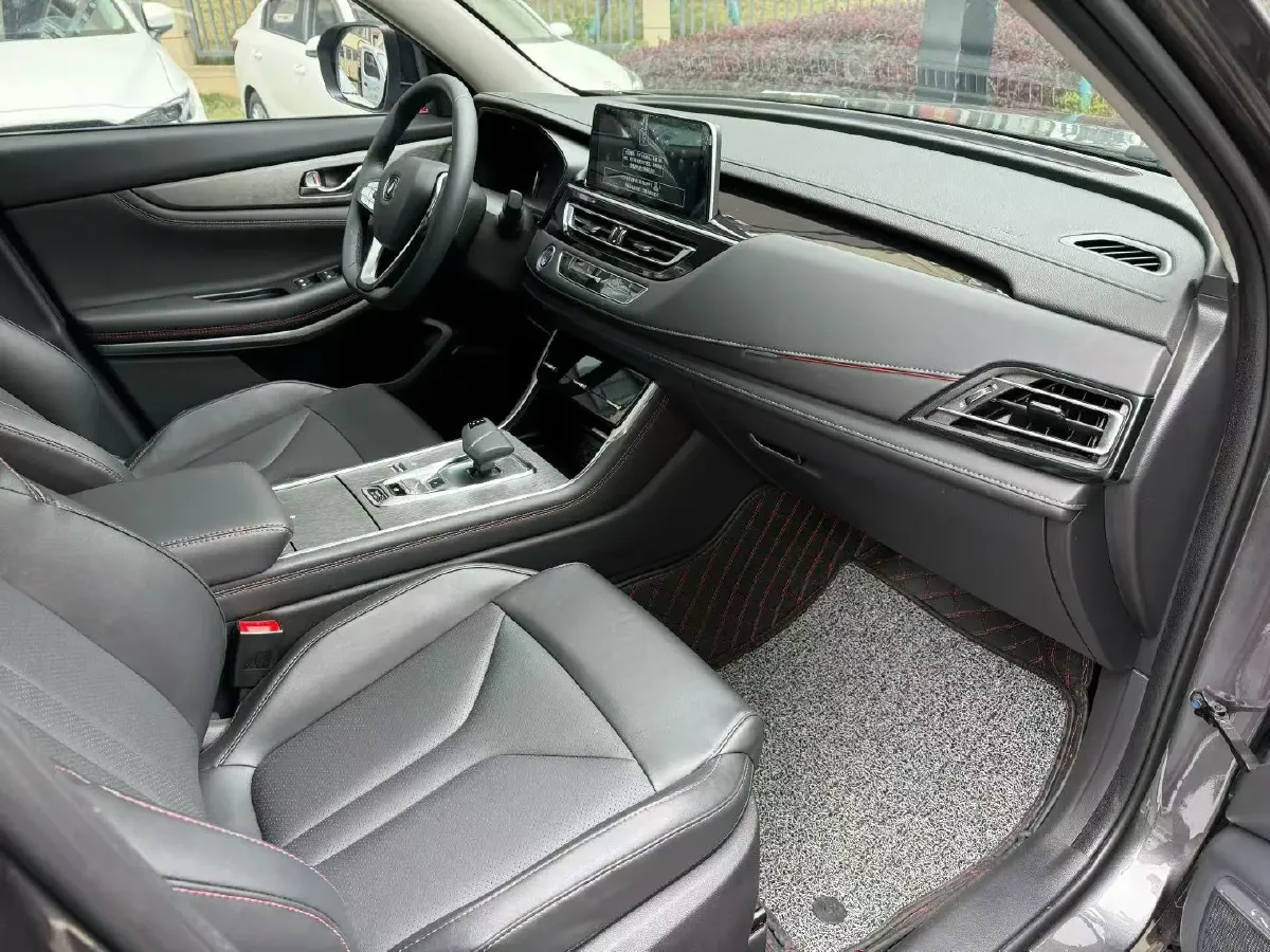 2024 ChangAn CS75 1.5T 188HP L4 7DCT,autocango,china used car exporter,china ev exporter,chinese used car exporter,chinese used ev exporter