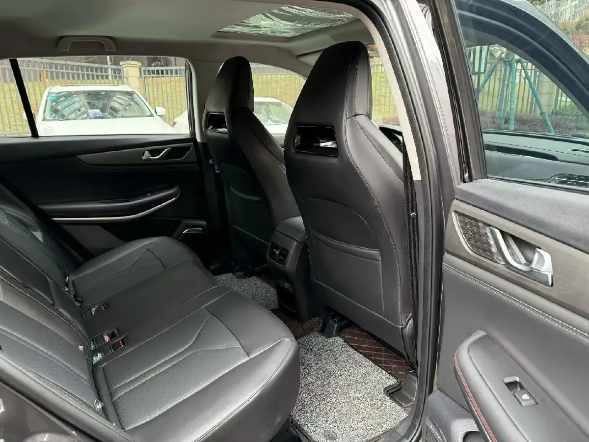 2024 ChangAn CS75 1.5T 188HP L4 7DCT,autocango,china used car exporter,china ev exporter,chinese used car exporter,chinese used ev exporter