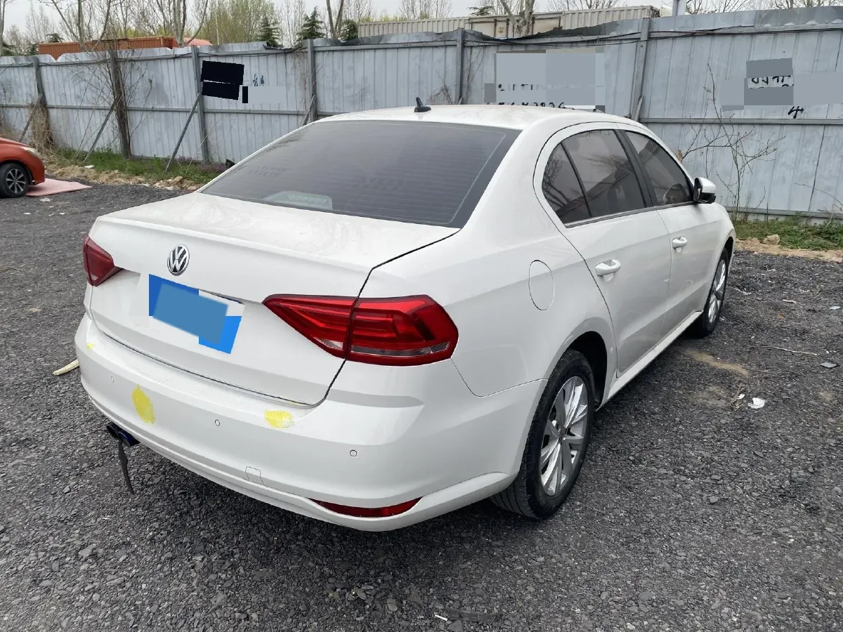 2017 Zotye Damy X7 1.8T 177HP L4 5MT,autocango,china used car exporter,china ev exporter,chinese used car exporter,chinese used ev exporter