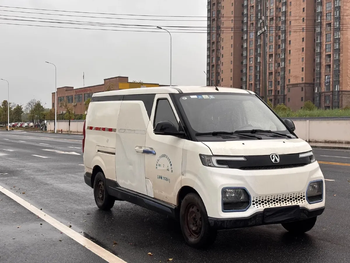 2018 SRM T20 EV BEV 35.04KWH,autocango,china used car exporter,china ev exporter,chinese used car exporter,chinese used ev exporter