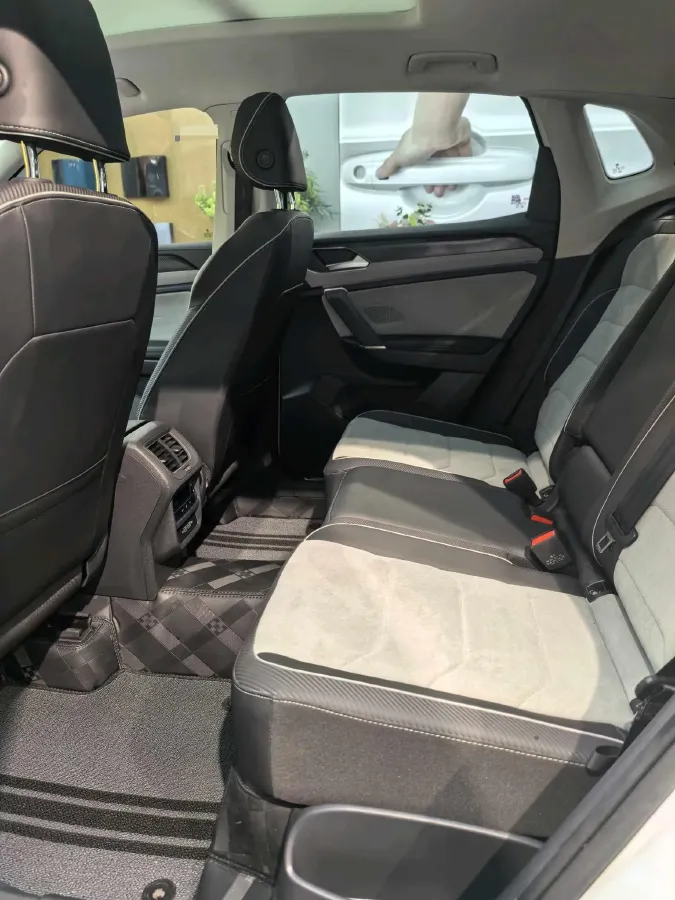 2024 Volkswagen Tayron X 2.0T 186HP L4 7DCT,autocango,china used car exporter,china ev exporter,chinese used car exporter,chinese used ev exporter