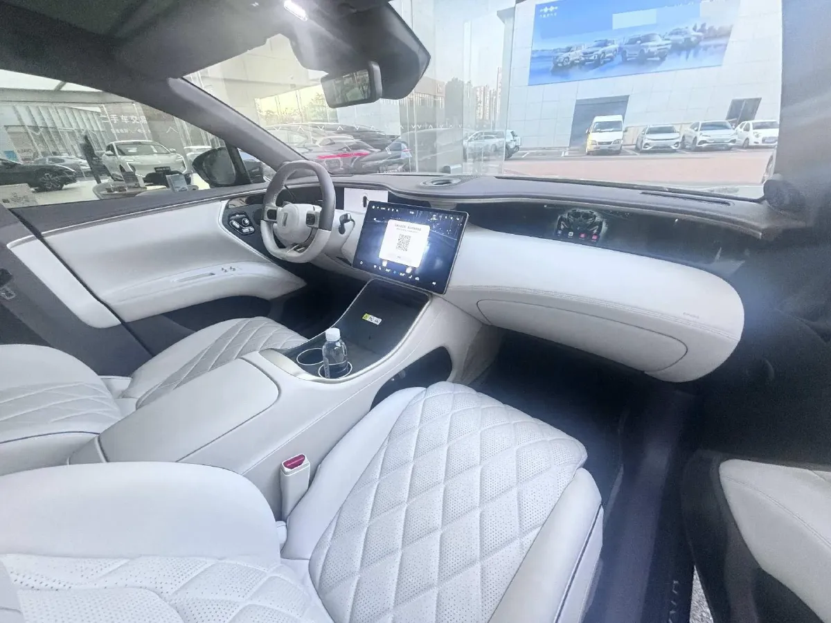 2025 Avatr 11 BEV,autocango,china used car exporter,china ev exporter,chinese used car exporter,chinese used ev exporter