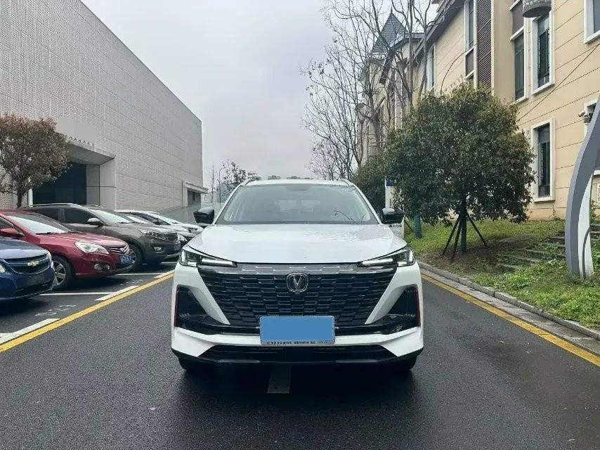 2022 ChangAn CS55 Plus 1.5T 180HP L4 7DCT,autocango,china used car exporter,china ev exporter,chinese used car exporter,chinese used ev exporter