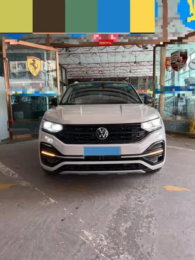 2019 Jeep Cherokee 2.0T 234HP L4 9AT,autocango,china used car exporter,china ev exporter,chinese used car exporter,chinese used ev exporter