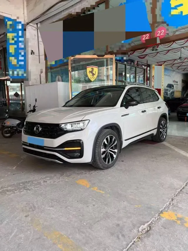 2019 Jeep Cherokee 2.0T 234HP L4 9AT,autocango,china used car exporter,china ev exporter,chinese used car exporter,chinese used ev exporter