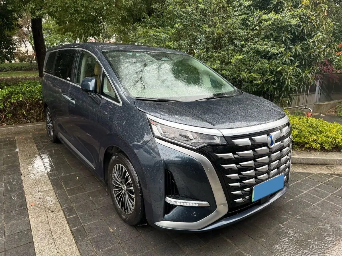 2022 Mercedes-Benz GLC Class 2.0T 197HP L4 9AT,autocango,china used car exporter,china ev exporter,chinese used car exporter,chinese used ev exporter