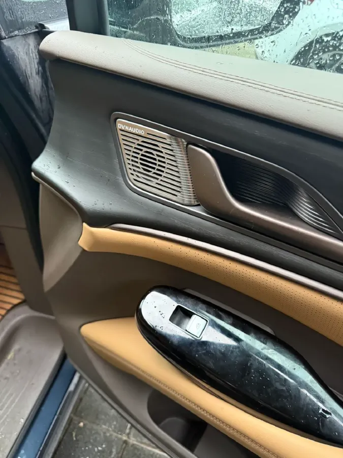 2022 Mercedes-Benz GLC Class 2.0T 197HP L4 9AT,autocango,china used car exporter,china ev exporter,chinese used car exporter,chinese used ev exporter