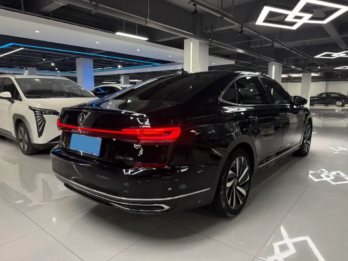 2023 Volkswagen Passat 2.0T 186HP L4 7DCT,autocango,china used car exporter,china ev exporter,chinese used car exporter,chinese used ev exporter