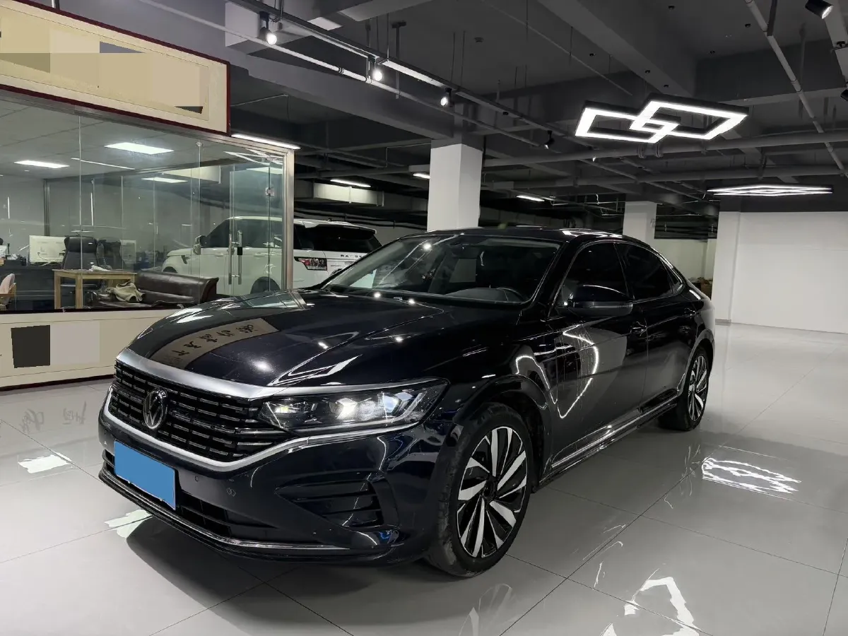 2023 Volkswagen Passat 2.0T 186HP L4 7DCT,autocango,china used car exporter,china ev exporter,chinese used car exporter,chinese used ev exporter