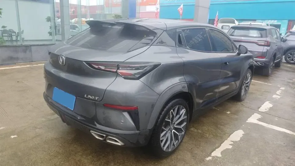 2022 ChangAn UNI-T 1.5T 188HP L4 7DCT,autocango,china used car exporter,china ev exporter,chinese used car exporter,chinese used ev exporter