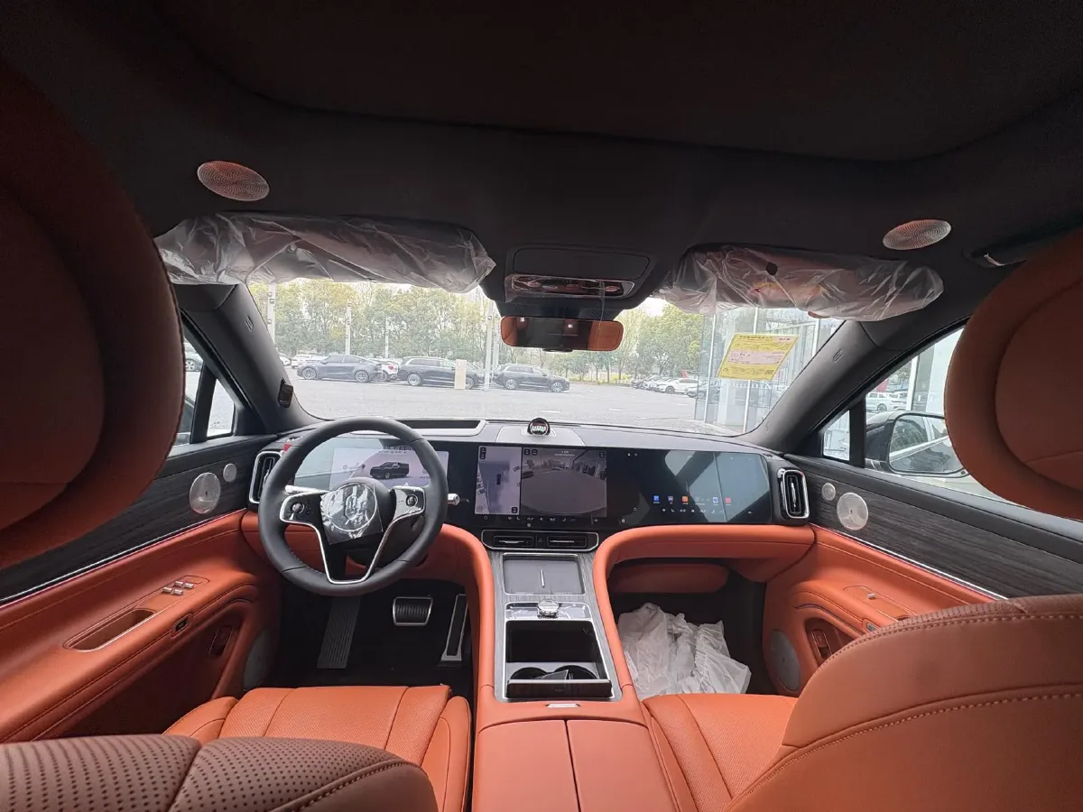 2025 AITO AITO M9 REEV 160HP REEV 52KWH,autocango,china used car exporter,china ev exporter,chinese used car exporter,chinese used ev exporter