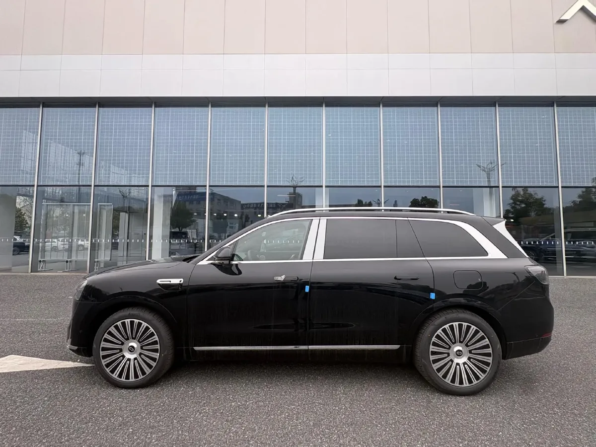 2025 AITO AITO M9 REEV 160HP REEV 52KWH,autocango,china used car exporter,china ev exporter,chinese used car exporter,chinese used ev exporter