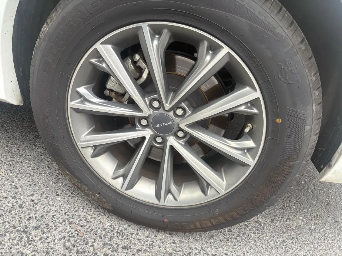 2020 Jetour X70 1.5T 156HP L4 6DCT,autocango,china used car exporter,china ev exporter,chinese used car exporter,chinese used ev exporter