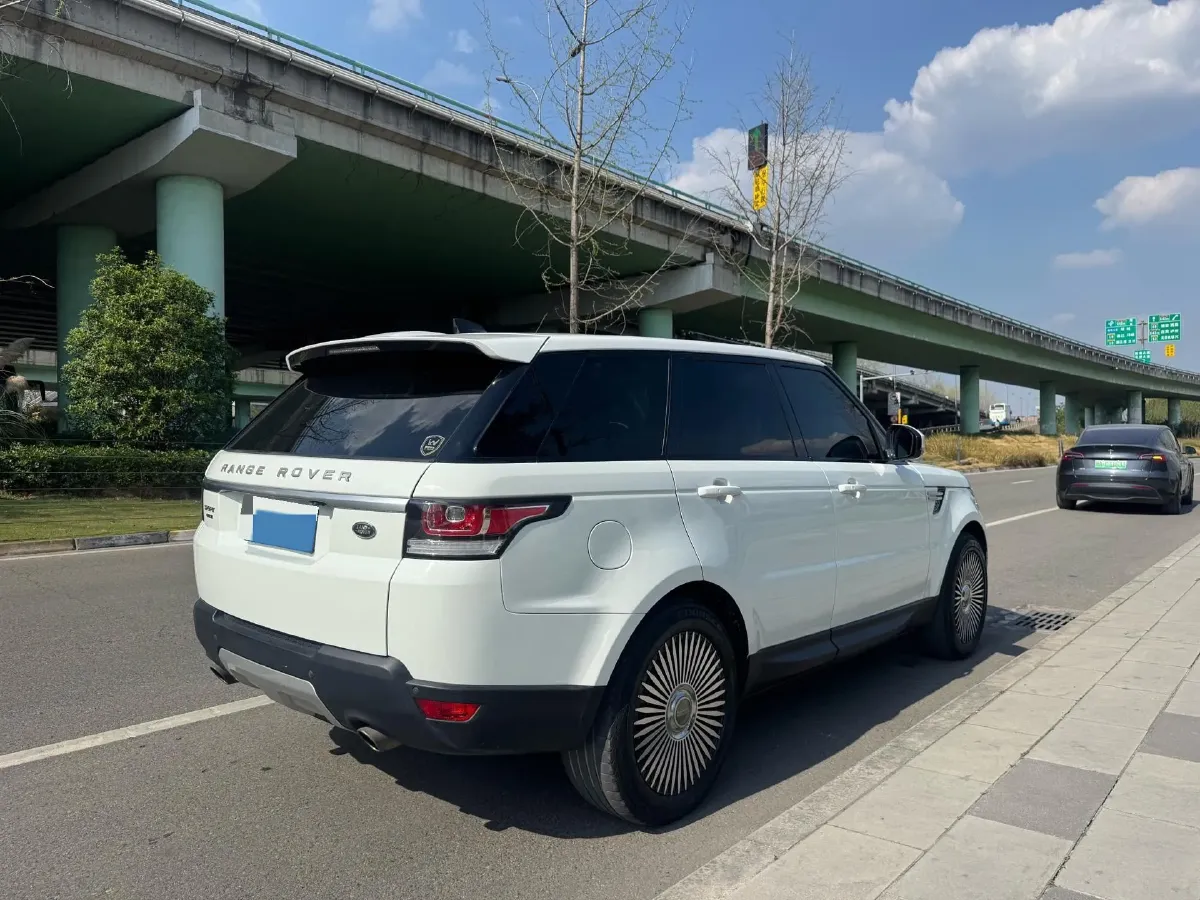 2017 Land Rover Range Rover Sport 3.0T 340HP V6 8AT,autocango,china used car exporter,china ev exporter,chinese used car exporter,chinese used ev exporter
