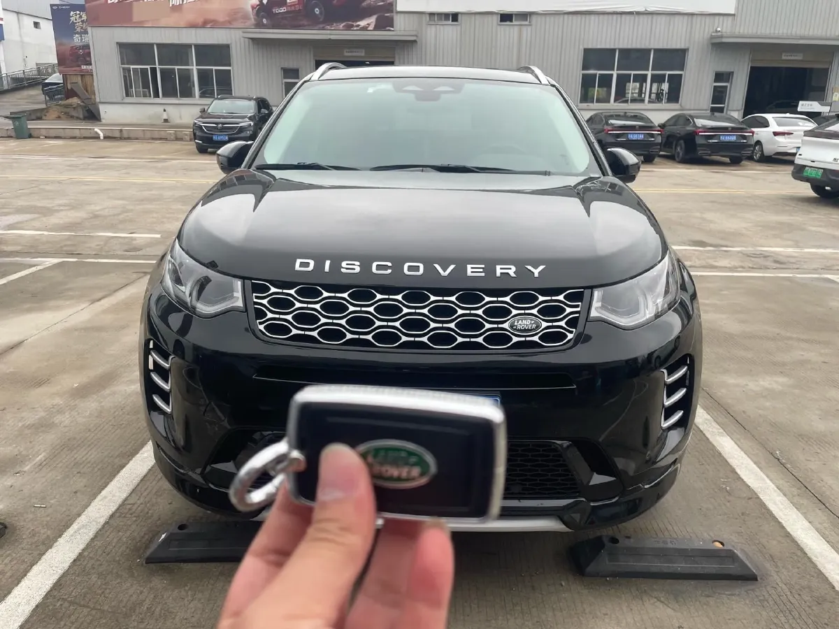 2024 Land Rover Discovery Sport 2.0T 249HP L4 9AT,autocango,china used car exporter,china ev exporter,chinese used car exporter,chinese used ev exporter