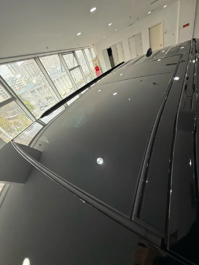 2025 Land Rover Defender 3.0T 400HP L6 8AT,autocango,china used car exporter,china ev exporter,chinese used car exporter,chinese used ev exporter