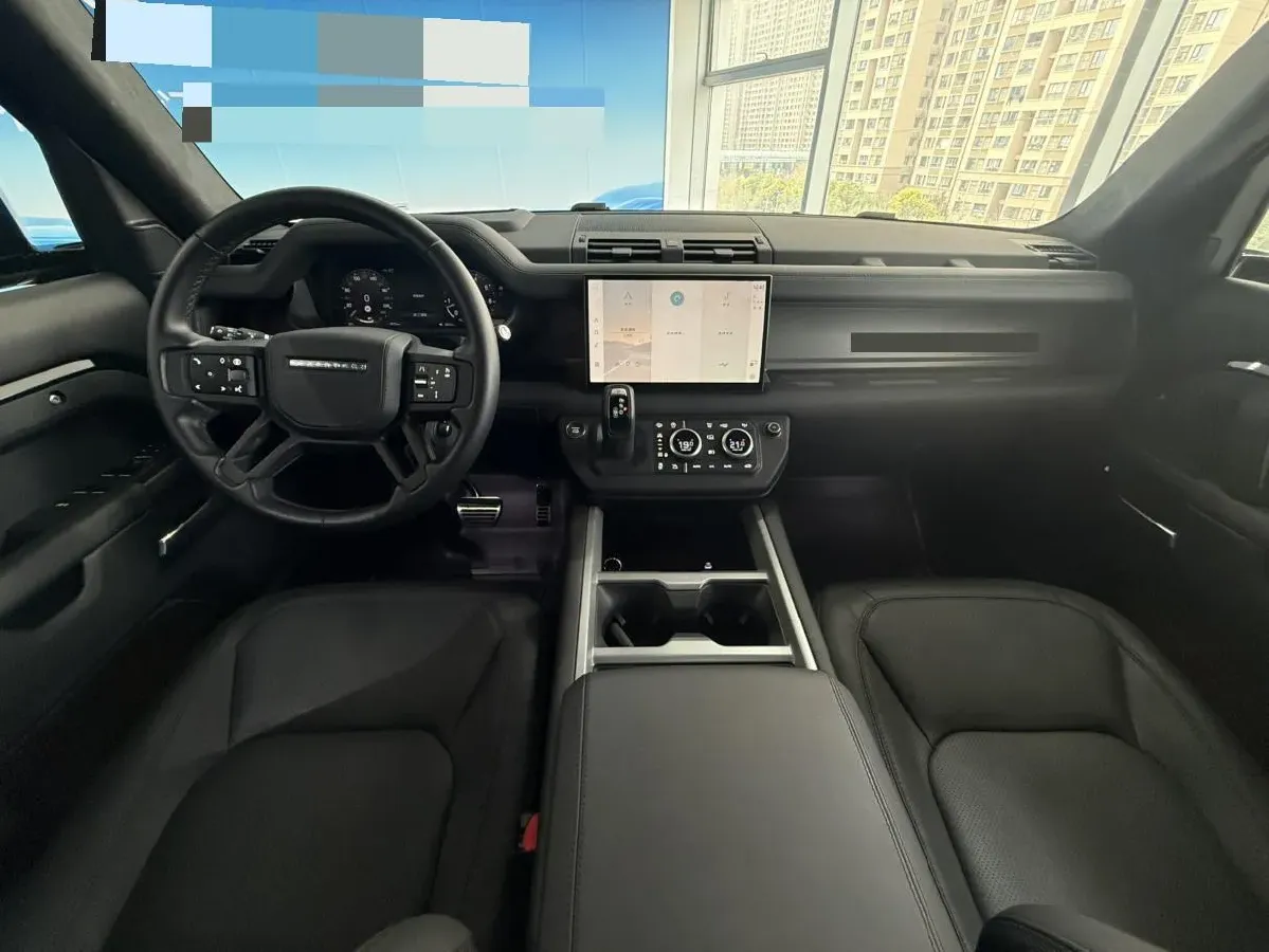 2025 Land Rover Defender 3.0T 400HP L6 8AT,autocango,china used car exporter,china ev exporter,chinese used car exporter,chinese used ev exporter
