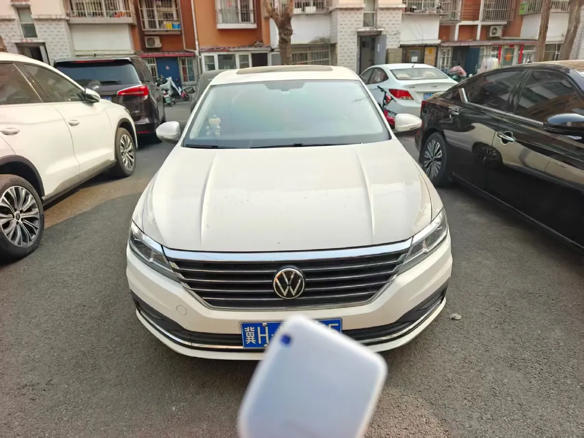 2022 Bestune B70 2.0T 224HP L4 6AT,autocango,china used car exporter,china ev exporter,chinese used car exporter,chinese used ev exporter