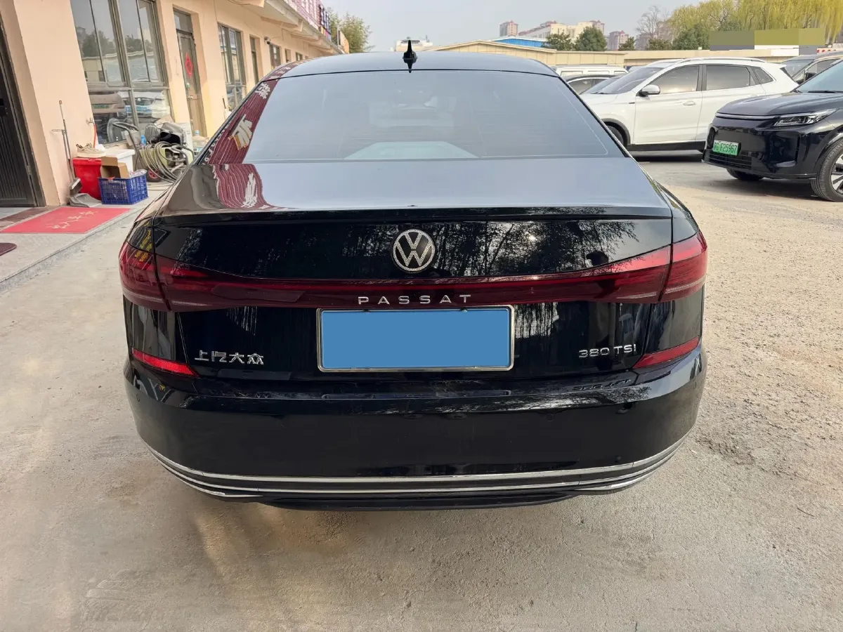 2024 Volkswagen Passat 2.0T 220HP L4 7DCT,autocango,china used car exporter,china ev exporter,chinese used car exporter,chinese used ev exporter