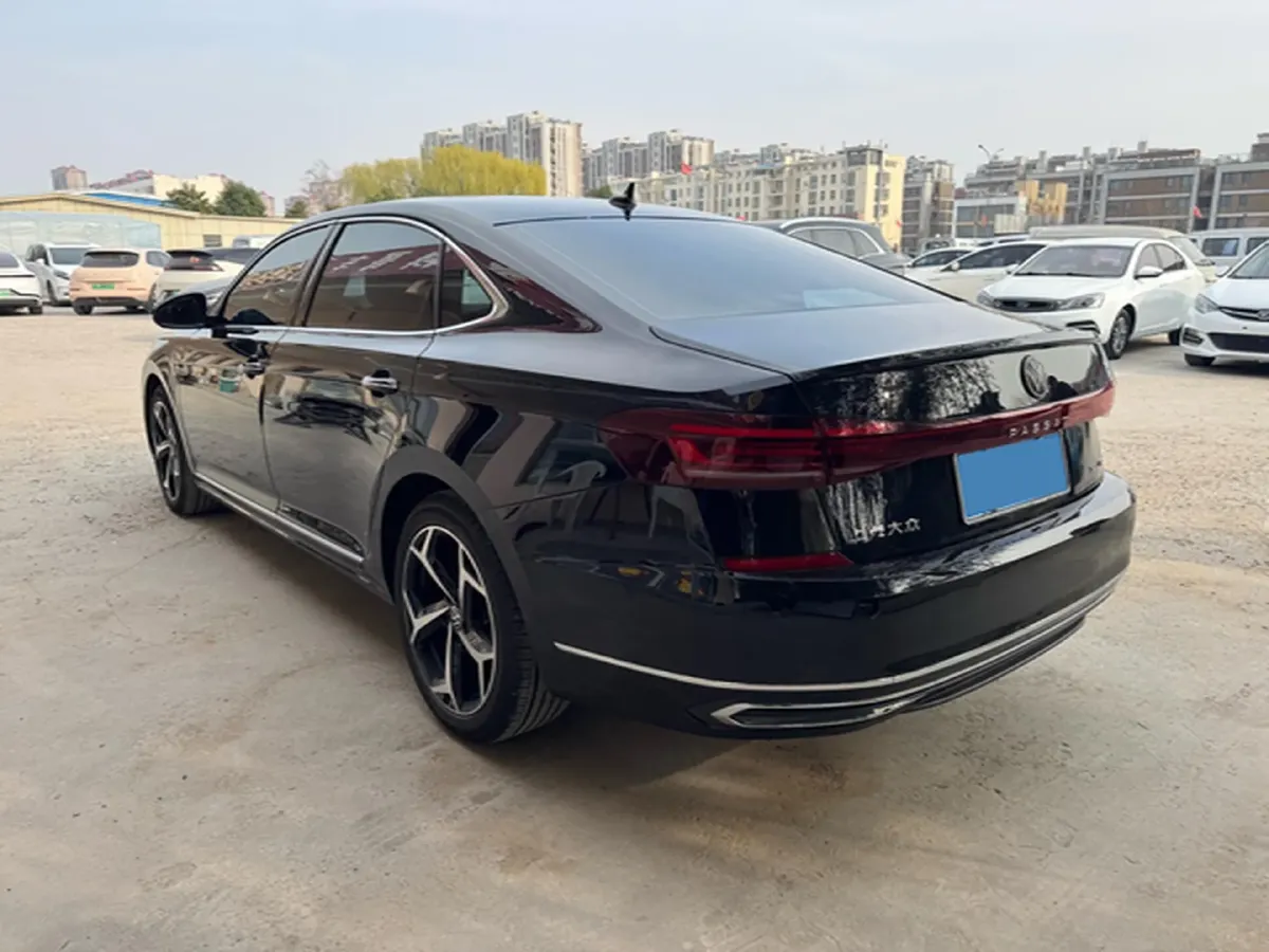 2024 Volkswagen Passat 2.0T 220HP L4 7DCT,autocango,china used car exporter,china ev exporter,chinese used car exporter,chinese used ev exporter
