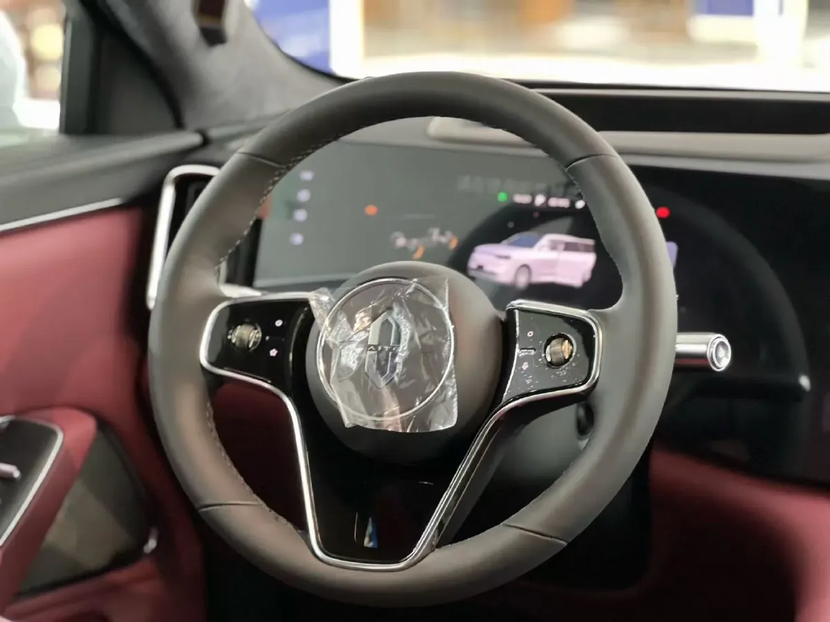 2025 AITO AITO M8 REEV 160HP REEV 53.4KWH,autocango,china used car exporter,china ev exporter,chinese used car exporter,chinese used ev exporter