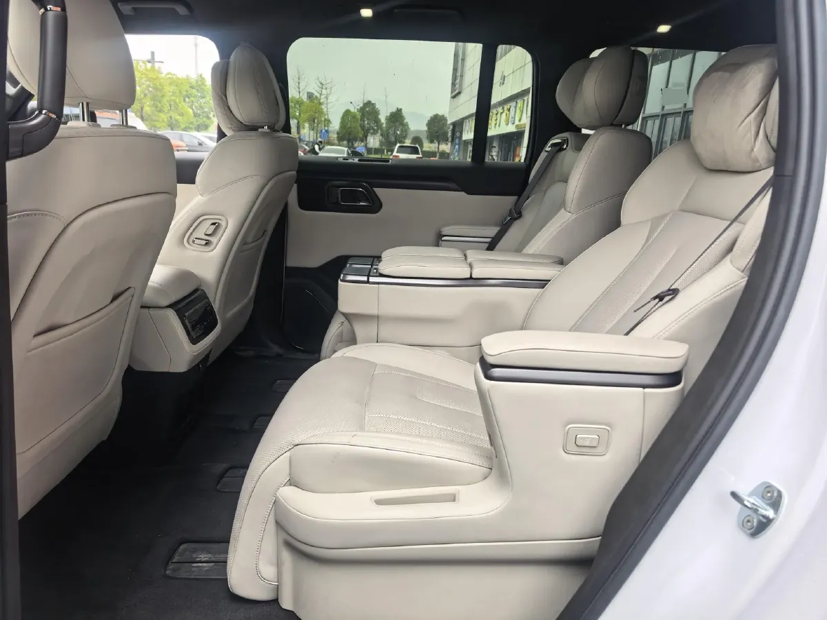 2024 ROXROX 01 1.5T 152HP L4 REEV 44.5KWH,autocango,china used car exporter,china ev exporter,chinese used car exporter,chinese used ev exporter