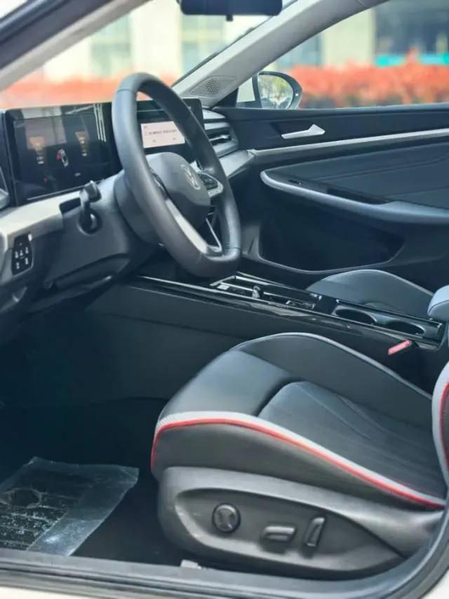 2022 Volkswagen Lavida 1.4T 150HP L4 7DCT,autocango,china used car exporter,china ev exporter,chinese used car exporter,chinese used ev exporter