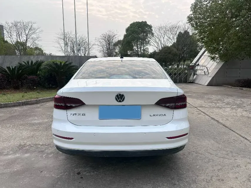 2021 Volkswagen Lavida 1.5L 113HP L4 6AT,autocango,china used car exporter,china ev exporter,chinese used car exporter,chinese used ev exporter