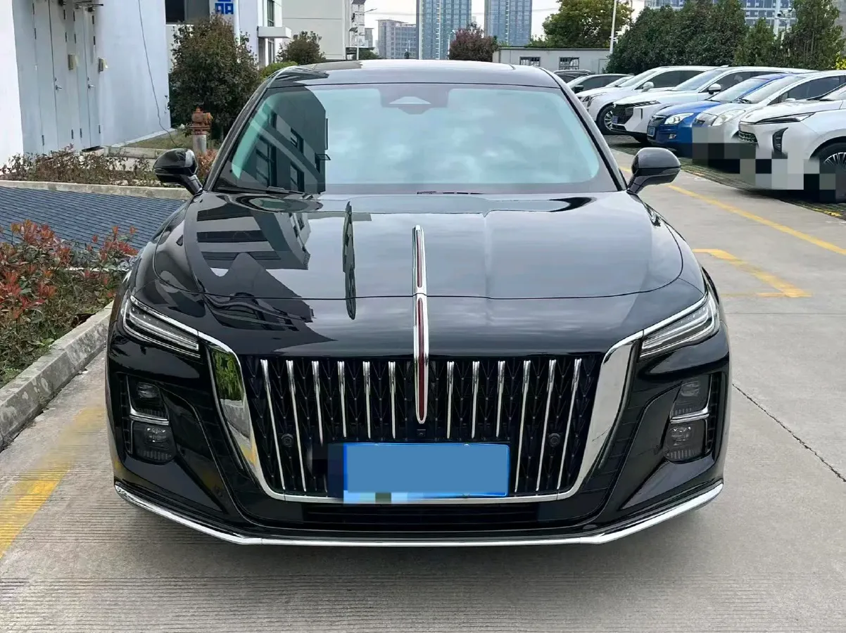 2024 HongQi H5 2.0T 224HP L4 8AT,autocango,china used car exporter,china ev exporter,chinese used car exporter,chinese used ev exporter