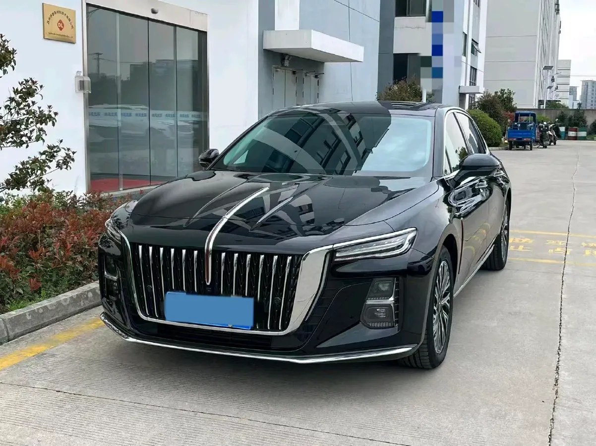 2024 HongQi H5 2.0T 224HP L4 8AT,autocango,china used car exporter,china ev exporter,chinese used car exporter,chinese used ev exporter