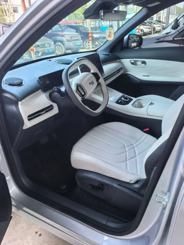 2025 WuLing XingGuangS 1.5L 106HP L4 E-CVT PHEV,autocango,china used car exporter,china ev exporter,chinese used car exporter,chinese used ev exporter