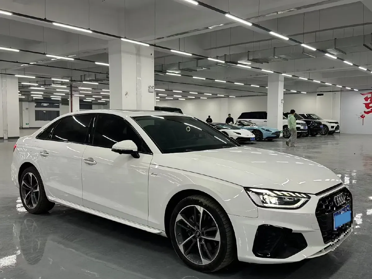 2023 Audi A4L 2.0T 190HP L4 7DCT,autocango,china used car exporter,china ev exporter,chinese used car exporter,chinese used ev exporter