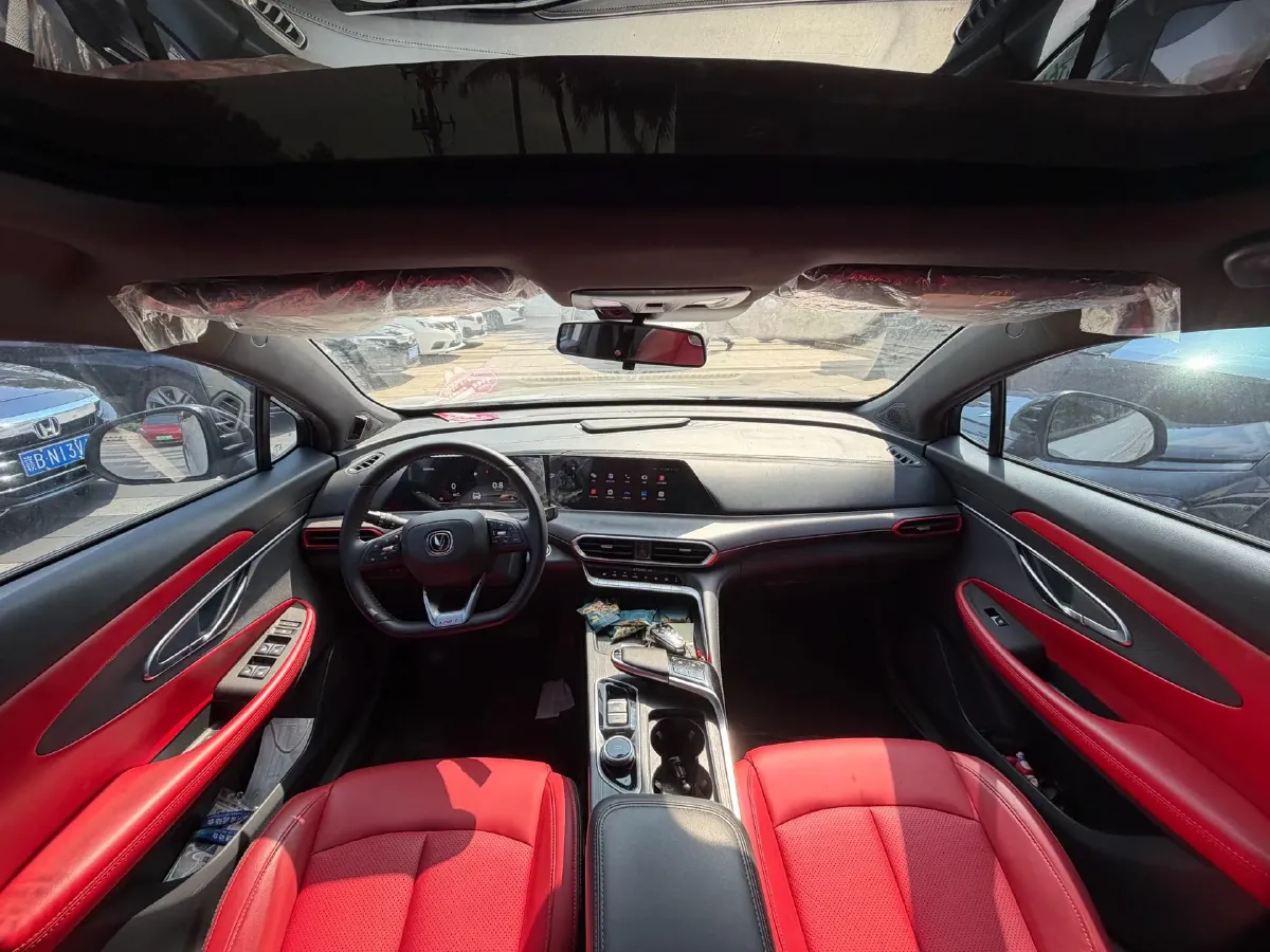 2020 ChangAn UNI-T 1.5T 180HP L4 7DCT,autocango,china used car exporter,china ev exporter,chinese used car exporter,chinese used ev exporter