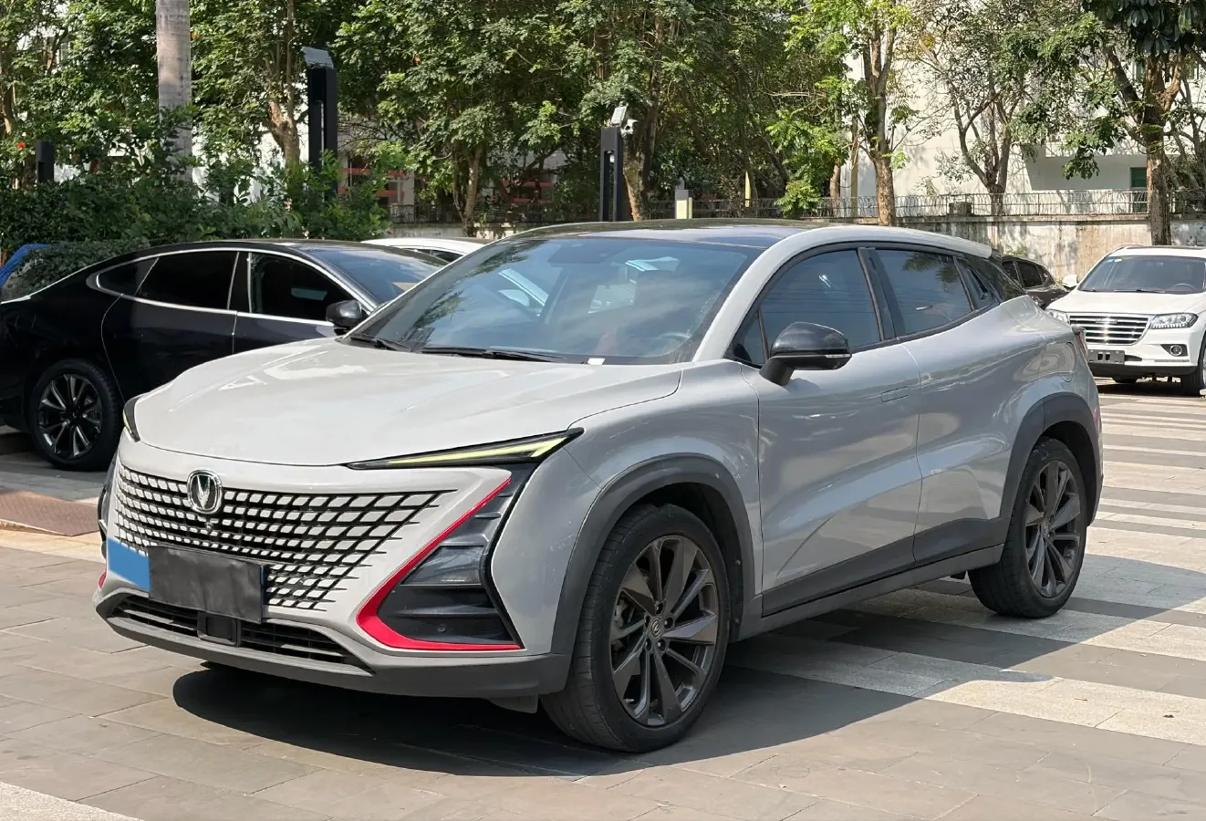 2020 ChangAn UNI-T 1.5T 180HP L4 7DCT,autocango,china used car exporter,china ev exporter,chinese used car exporter,chinese used ev exporter