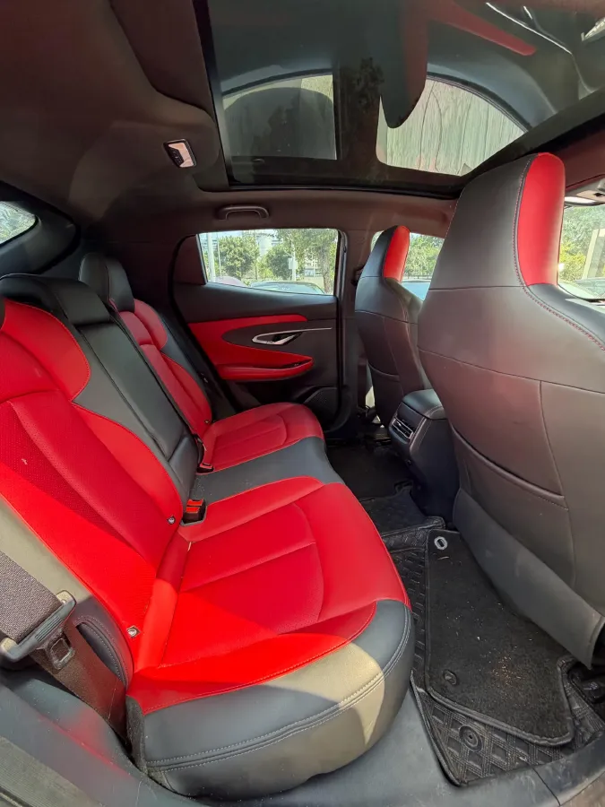 2020 ChangAn UNI-T 1.5T 180HP L4 7DCT,autocango,china used car exporter,china ev exporter,chinese used car exporter,chinese used ev exporter