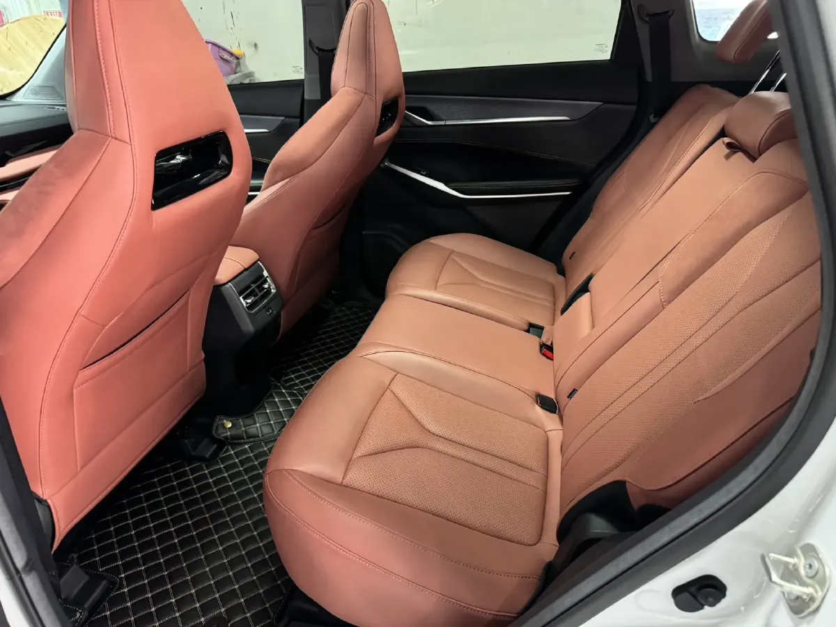 2025 ChangAn CS75 Plus 1.5T 188HP L4 8AT,autocango,china used car exporter,china ev exporter,chinese used car exporter,chinese used ev exporter