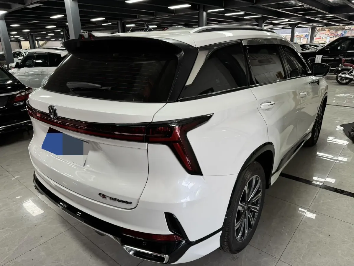 2025 ChangAn CS75 Plus 1.5T 188HP L4 8AT,autocango,china used car exporter,china ev exporter,chinese used car exporter,chinese used ev exporter