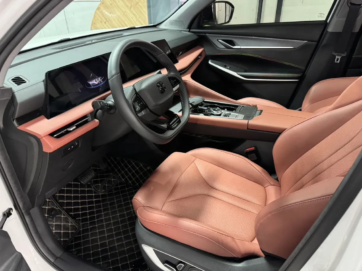 2025 ChangAn CS75 Plus 1.5T 188HP L4 8AT,autocango,china used car exporter,china ev exporter,chinese used car exporter,chinese used ev exporter