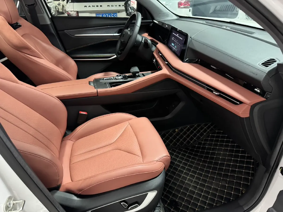 2025 ChangAn CS75 Plus 1.5T 188HP L4 8AT,autocango,china used car exporter,china ev exporter,chinese used car exporter,chinese used ev exporter