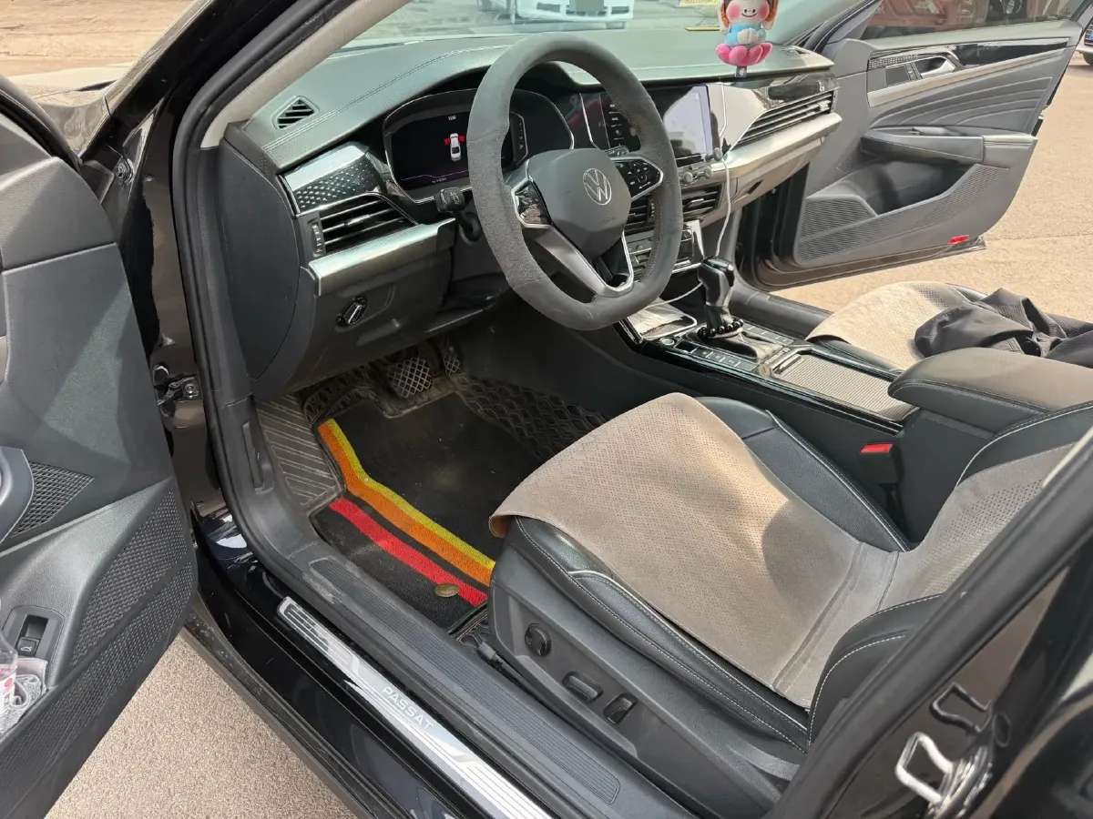 2023 Volkswagen Passat 2.0T 186HP L4 7DCT,autocango,china used car exporter,china ev exporter,chinese used car exporter,chinese used ev exporter