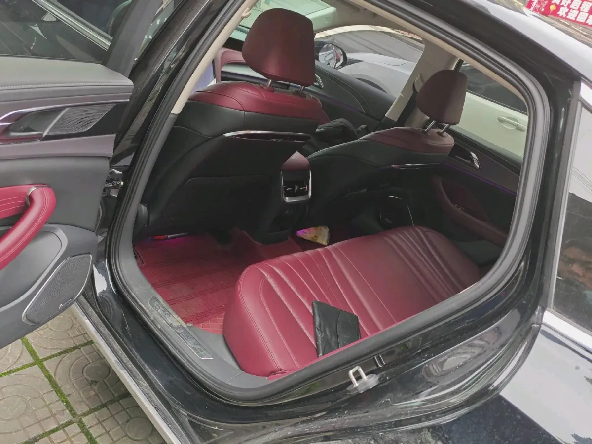 2024 HongQi H5 1.5T 169HP L4 1DHT Hybrid,autocango,china used car exporter,china ev exporter,chinese used car exporter,chinese used ev exporter