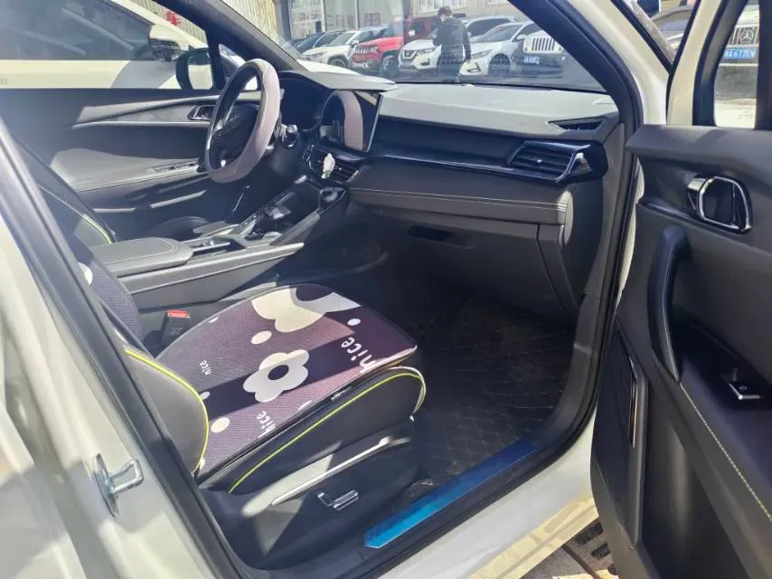 2023 LYNK&CO 06 1.5T 181HP L4 7DCT,autocango,china used car exporter,china ev exporter,chinese used car exporter,chinese used ev exporter