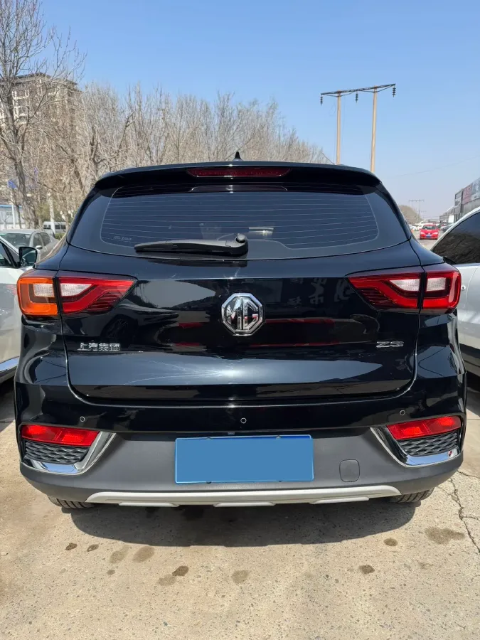 2017 MG ZS 1.5L 120HP L4 5MT,autocango,china used car exporter,china ev exporter,chinese used car exporter,chinese used ev exporter