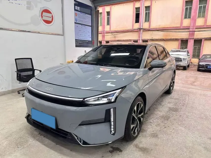 2023 Geely Galaxy L6 1.5T 163HP L4 3DHT PHEV,autocango,china used car exporter,china ev exporter,chinese used car exporter,chinese used ev exporter