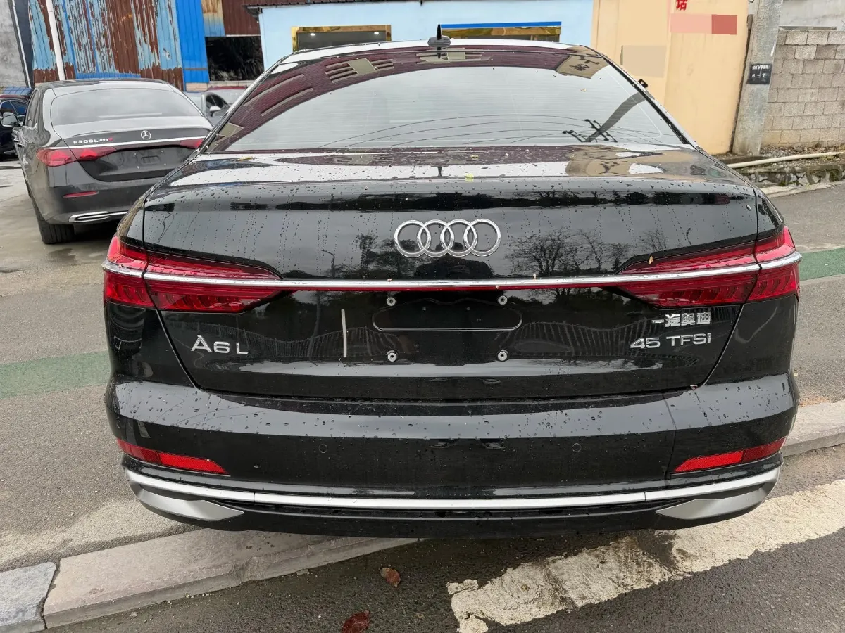 2023 Audi A6L 2.0T 245HP L4 7DCT,autocango,china used car exporter,china ev exporter,chinese used car exporter,chinese used ev exporter