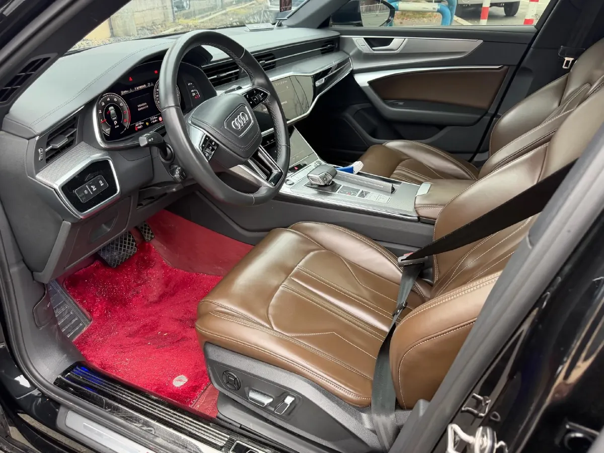 2023 Audi A6L 2.0T 245HP L4 7DCT,autocango,china used car exporter,china ev exporter,chinese used car exporter,chinese used ev exporter